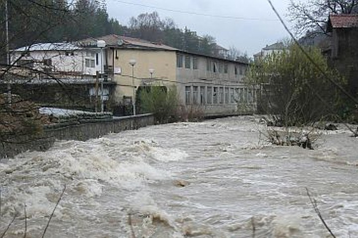 Сигналът за катастрофата която е станала на ул Тракия е