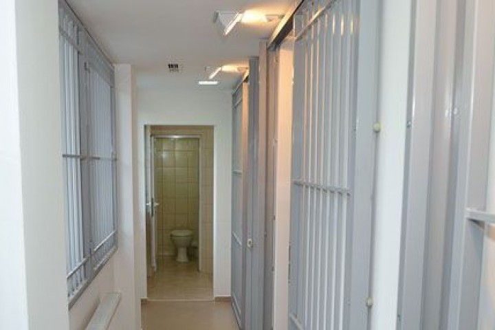 Петър Ив на 47 години е бил проверен от полицията