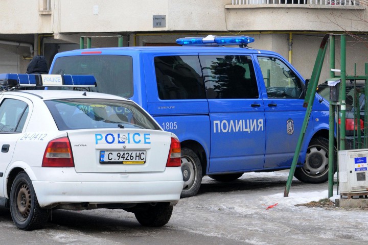 Около 16 часа в полицията бе получен сигнал за мъж
