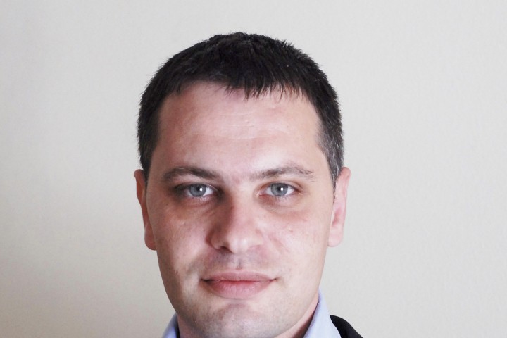 Вижте публикувания от него текст в социалната мрежа Днес в