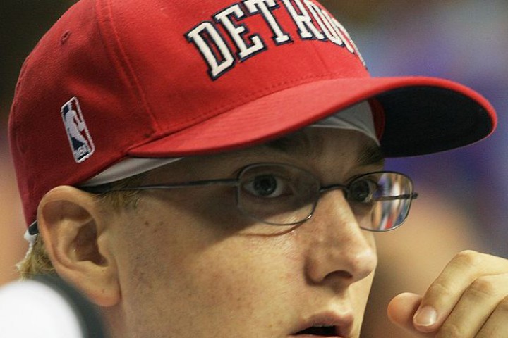 Расизмът е единственото нещо в което е фантастичен рапира Еминем