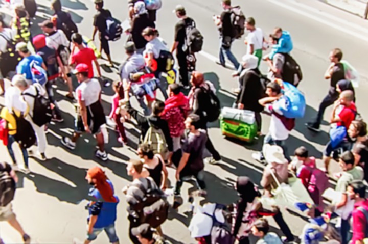 Мигрантите са с произход от Сирия Пакистан Афганистан и Иран