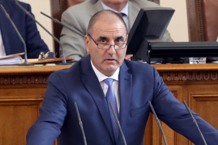 В парламента депутатите обсъждат финалния доклад за работата на Временната