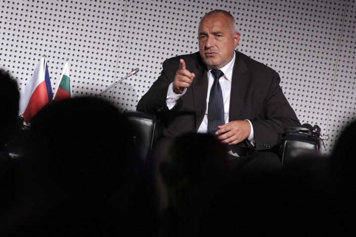 Със спокоен и прагматичен тон трябва да бъде намерено решение