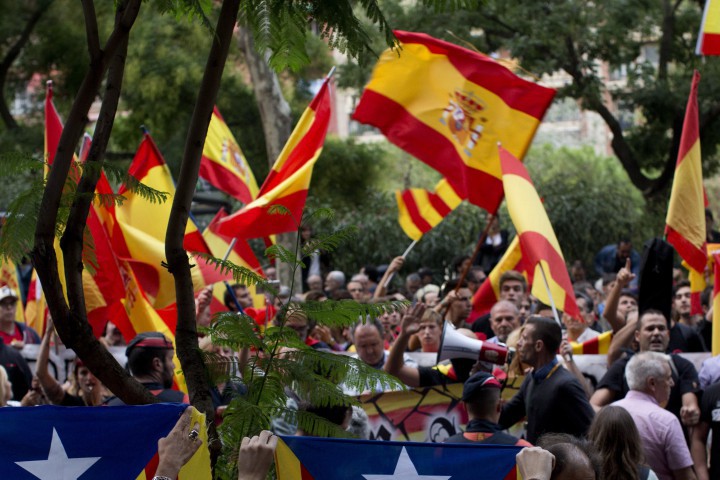 Испанското правителство се опитва да спре референдума за независимост предаде