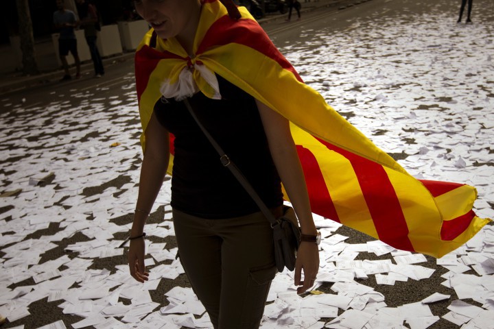Предложението се прави с цел преодоляване на кризата между Мадрид