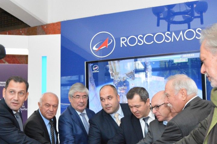 Пощенската марка беше валидирана от заместник министъра на транспорта информационните