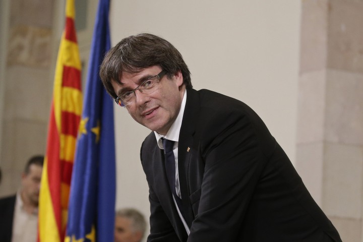 Правителството на Испания ще поеме контрола над Каталуния ако регионалният
