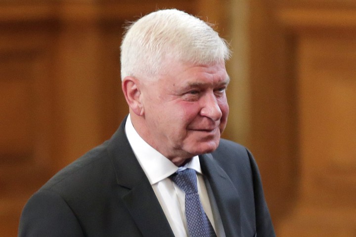 Досегашният зам финансов министър беше избран със 121 гласа за