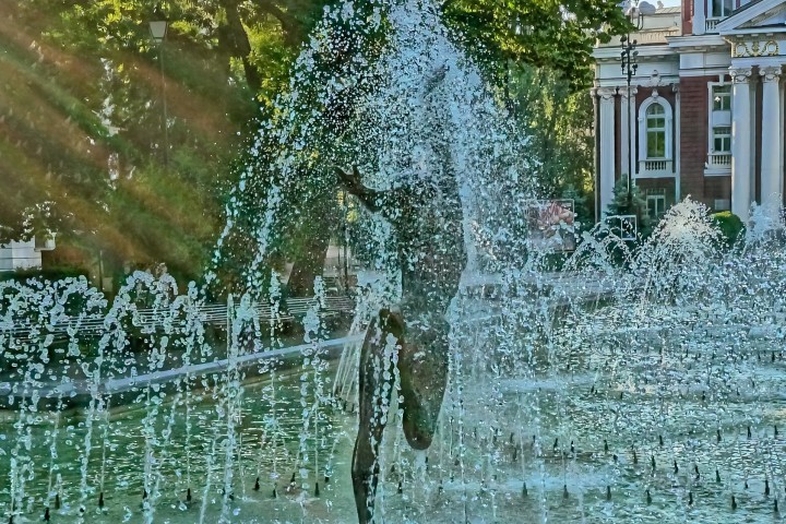 Полицията вече е открила извършителя предава БНТ Той е на