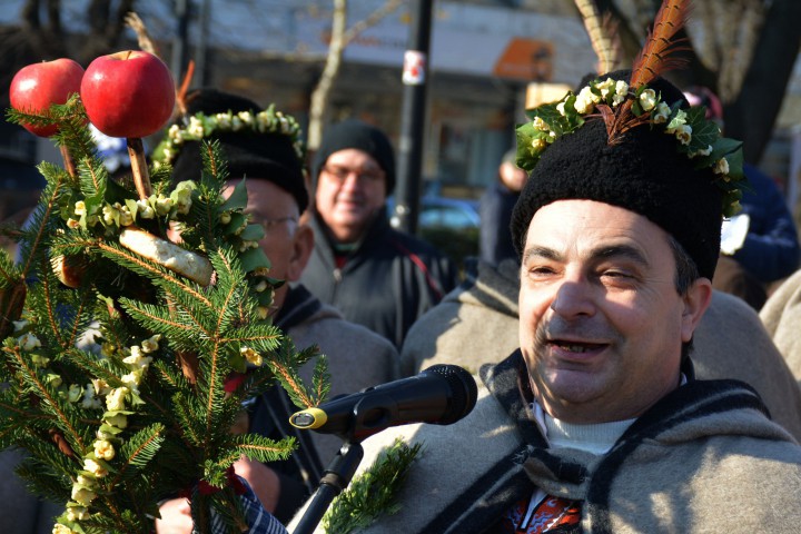 Днес християнският свят отбелязва Рождество Христово рождението на Божия син