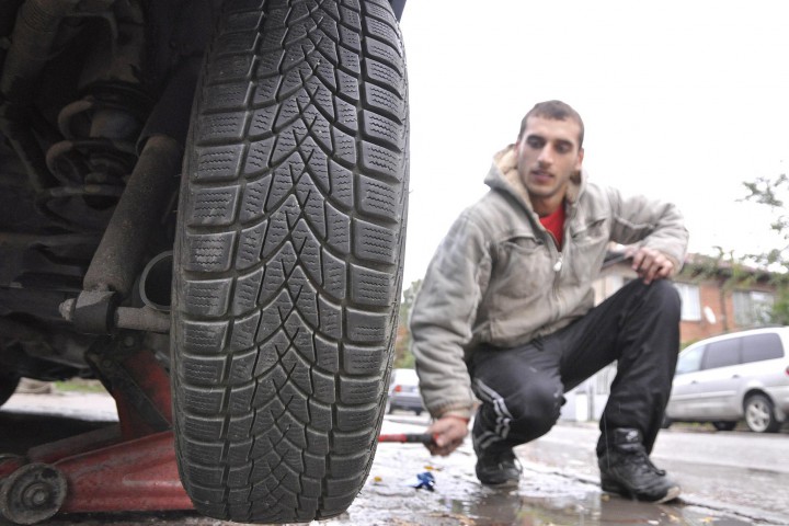 Кампанията има за цел да ограничи попадането на неизползваемите гуми