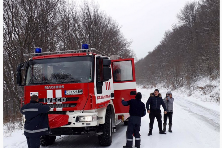 При операцията е била използвана само наземна техника противопожарни автомобили