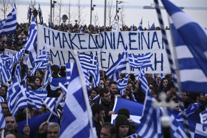 Огън срещу червените линии на Гърция от Юнкер отново говореше