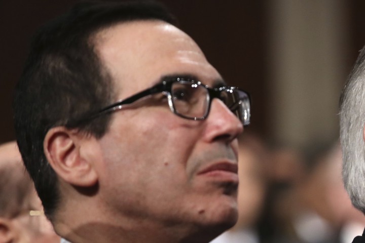 Това заяви министърът на финансите Стивън Мнучин пред сенатската Банкова