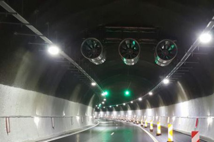 През 2018 а започват ремонти по тунелите Топли дол и Правешки