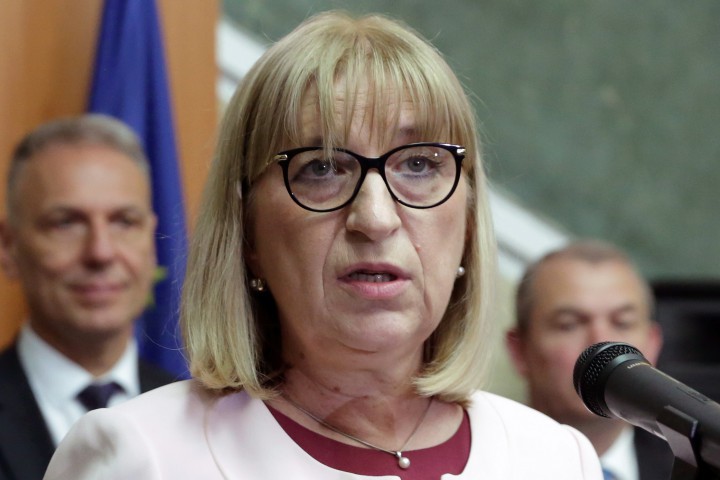 Тя обяви това след свиканото от нея национално съвещание с