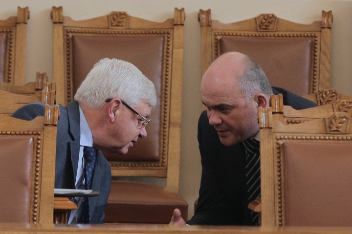 Промените са предложение от здравния министър Кирил Ананиев който днес